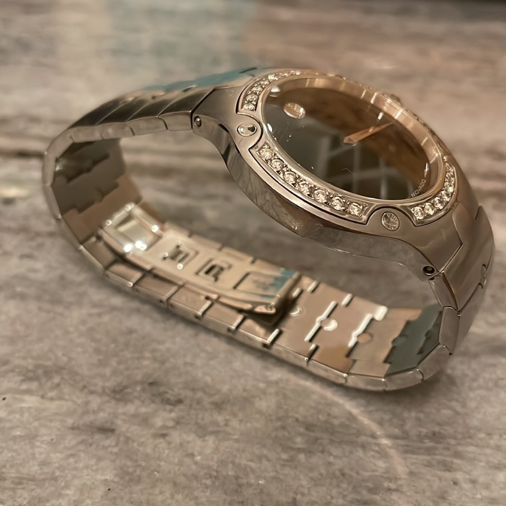 EUC🖤MOVADO sports edition Diamond watch - Picture 4 of 6
